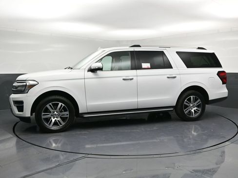 Used 2022 Ford Expedition Max Limited image 2