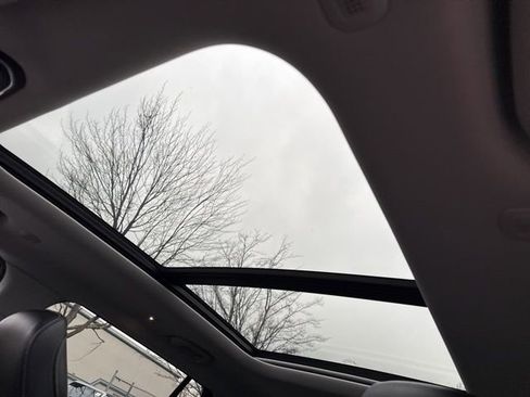 Used 2022 Jeep Grand Cherokee L Limited image 5