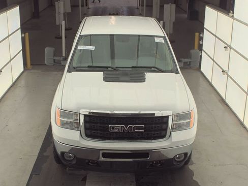Used 2013 GMC Sierra 2500 W/T image 2