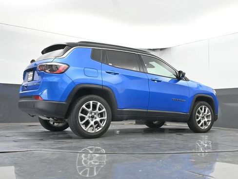 Used 2025 Jeep Compass Limited AWD/4WD image 45
