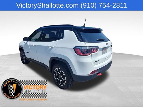 Certified 2025 Jeep Compass Trailhawk AWD/4WD image 22