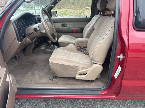 Used 1998 Toyota Tacoma 4x4 Xtracab V6 image 19