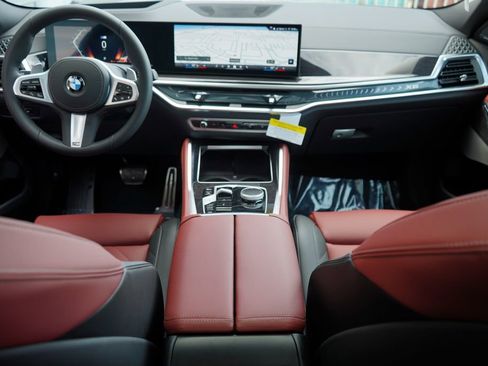 New 2026 BMW X6 xDrive40i w/ Premium Package image 10