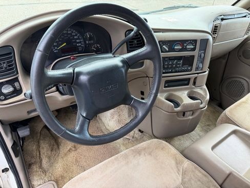 Used 1999 GMC Safari Passenger w/ Marketing Option Pkg 3 RWD image 10