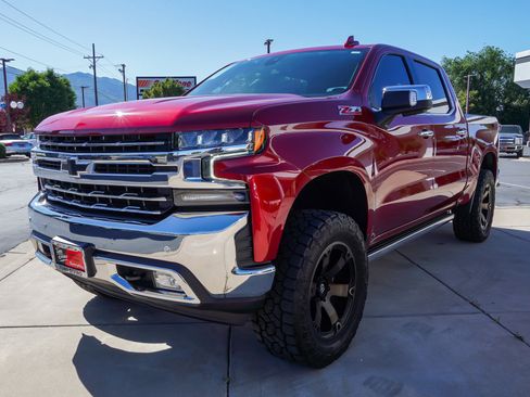Used 2022 Chevrolet Silverado 1500 LTZ w/ LTZ Premium Package AWD/4WD image 4