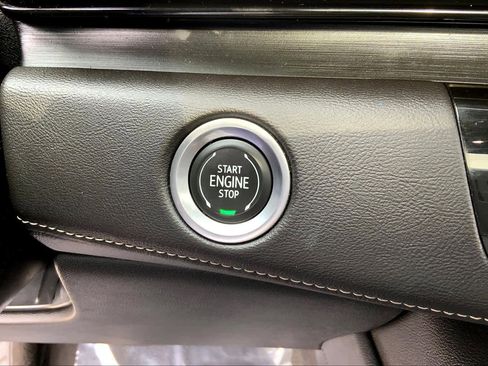 Used 2021 Cadillac Escalade Sport w/ Driver Assist Tech Package image 32