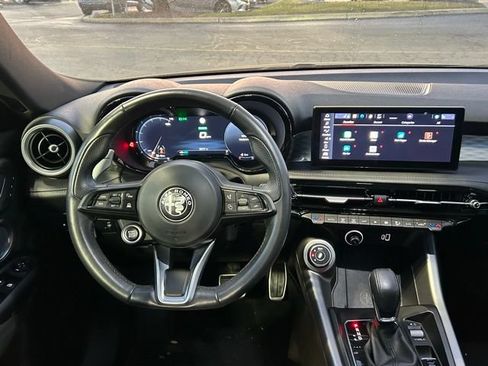 Used 2024 Alfa Romeo Tonale Ti AWD/4WD image 16