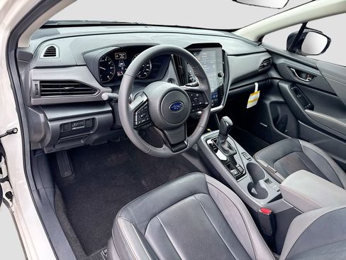 Used 2024 Subaru Crosstrek 2.5i Limited AWD/4WD image 9