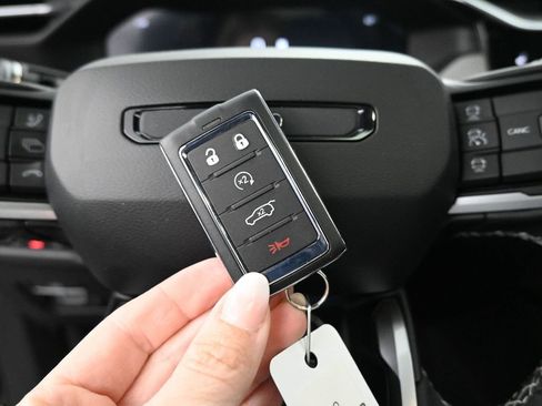 New 2026 Jeep Cherokee Limited image 28