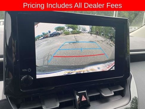 Used 2024 Toyota Corolla LE FWD image 32