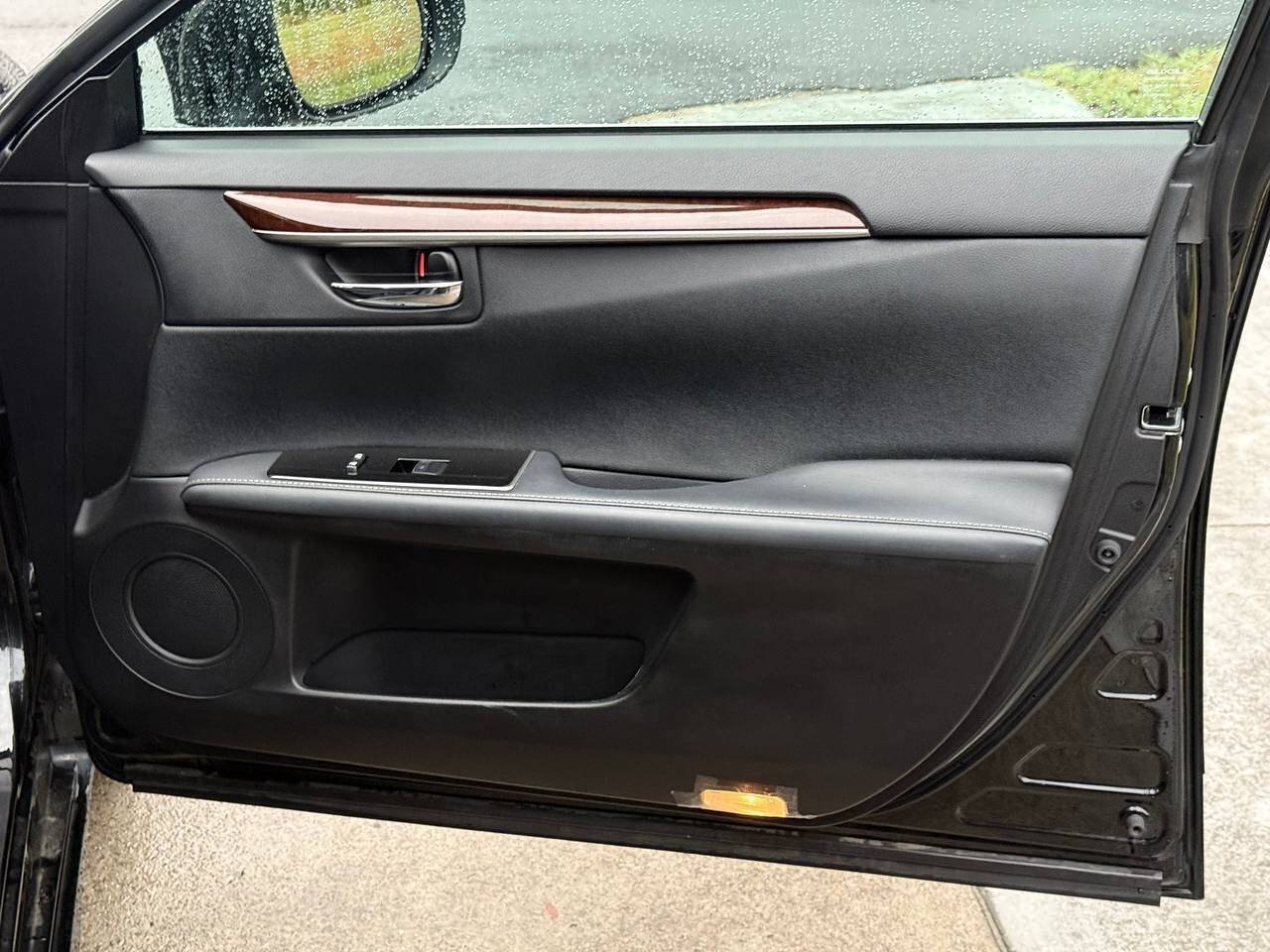 Used 2017 Lexus ES 350 w/ Navigation System Package FWD image 32