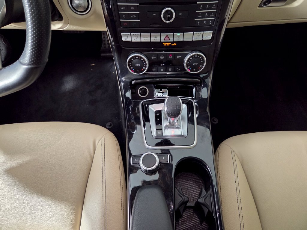 Used 2020 Mercedes-Benz SLC 300 image 13