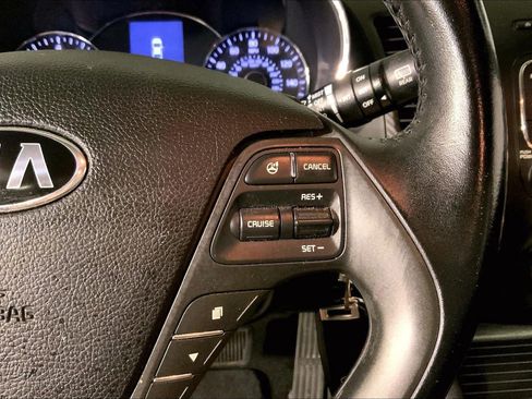 Used 2016 Kia Forte EX FWD image 19