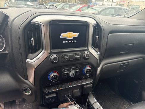 Used 2021 Chevrolet Silverado 1500 LT Trail Boss w/ Convenience Package II image 14