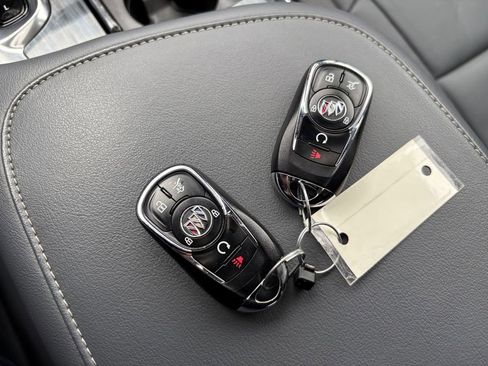 Used 2023 Buick Enclave Premium w/ Experience Buick Package image 33