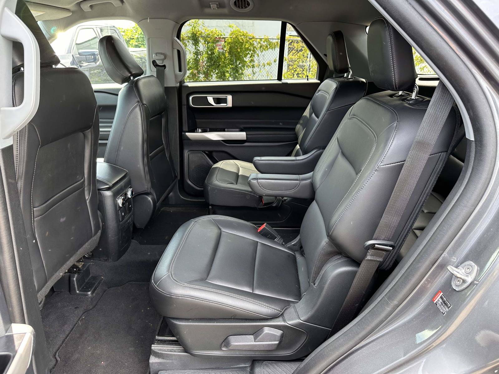 Used 2023 Ford Explorer XLT w/ Equipment Group 202A AWD/4WD image 13