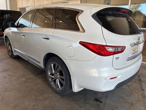 Used 2013 INFINITI JX35 Base w/ Premium Pkg image 2
