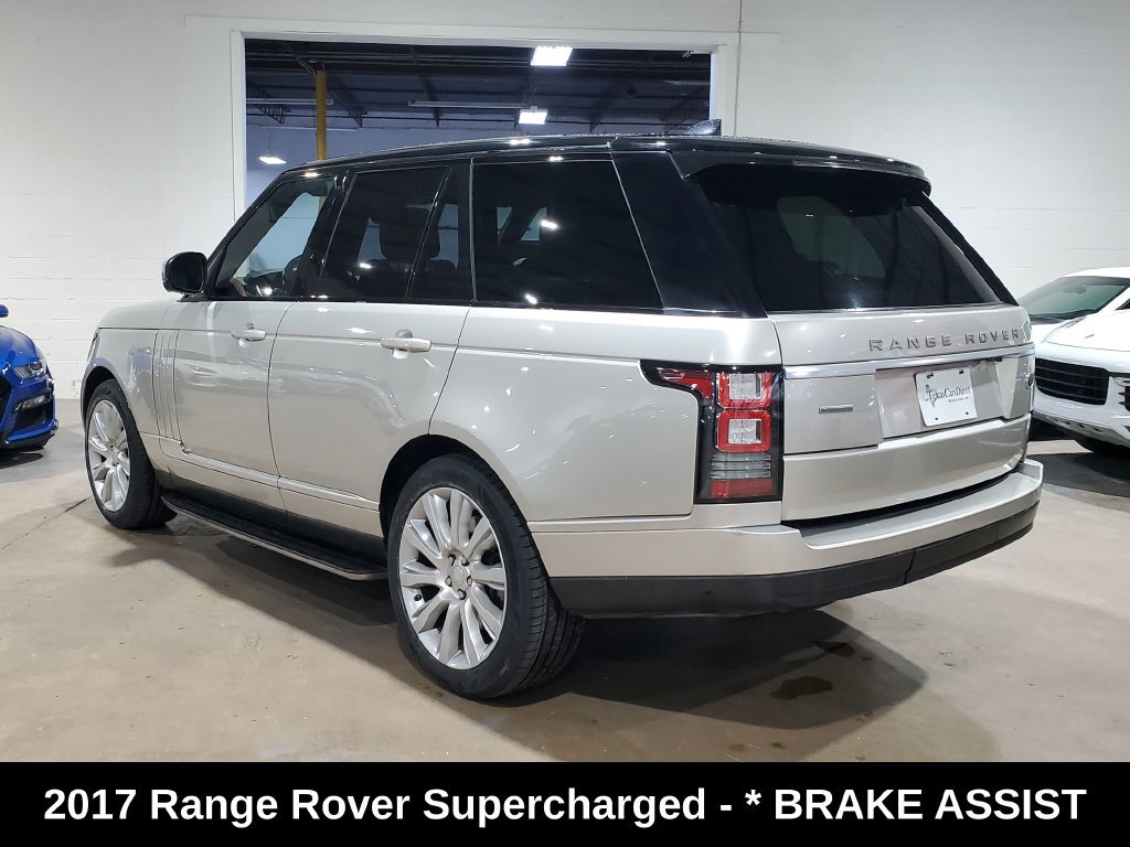 Used 2017 Land Rover Range Rover Supercharged AWD/4WD image 11