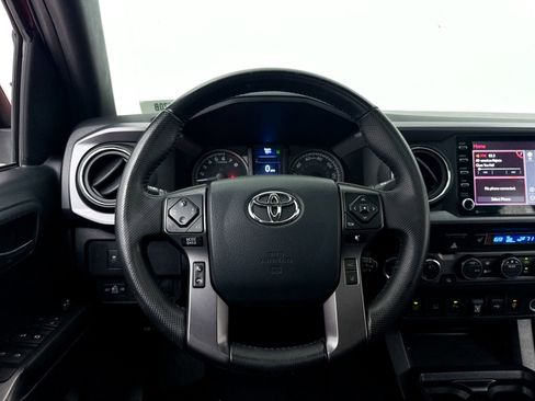 Used 2020 Toyota Tacoma TRD Off-Road w/ TRD Premium Off Road Package AWD/4WD image 34