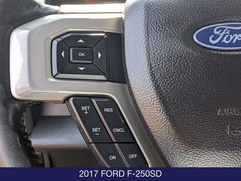 Used 2017 Ford F250 Lariat w/ Lariat Ultimate Package AWD/4WD image 20