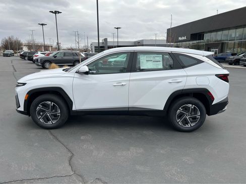 New 2026 Hyundai Tucson Blue SE AWD/4WD image 12