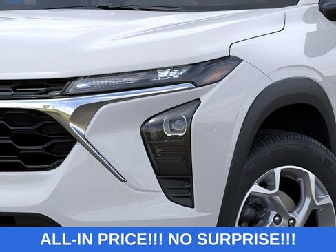 New 2026 Chevrolet Trax LS w/ LS Convenience Package FWD image 20