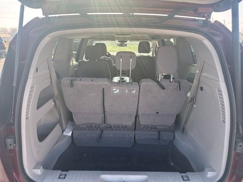 Used 2018 Chrysler Pacifica Touring Plus w/ Tire & Wheel Group image 10