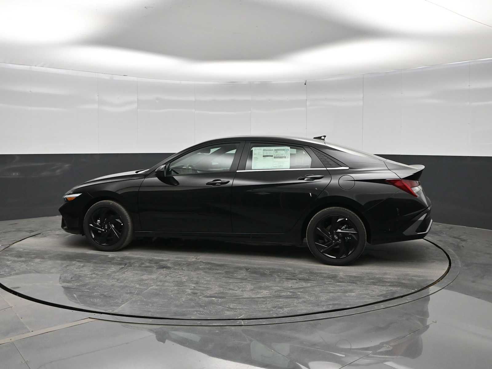 New 2026 Hyundai Elantra SEL Sport Premium FWD image 5