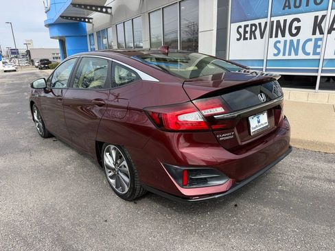 Certified 2021 Honda Clarity Plug-In Hybrid image 13