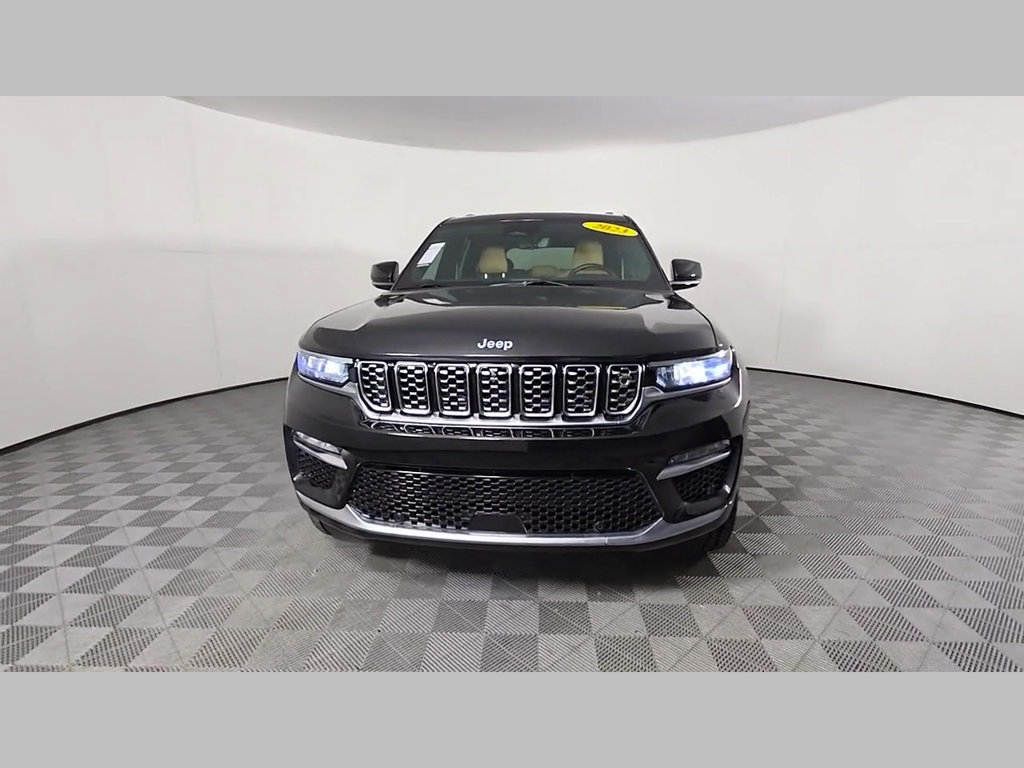 Used 2023 Jeep Grand Cherokee Summit AWD/4WD image 49