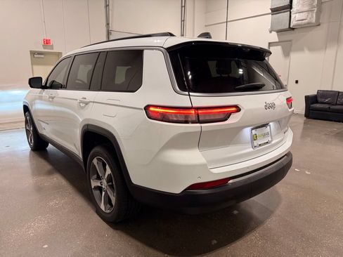 Used 2026 Jeep Grand Cherokee L Limited w/ Luxury Tech Group II RWD image 7