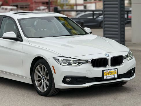 Used 2018 BMW 320i xDrive Sedan w/ Convenience Package AWD/4WD image 8