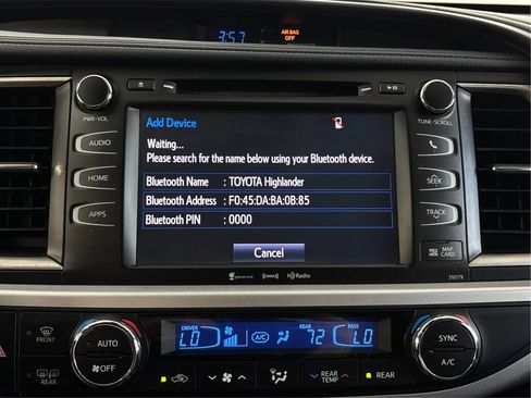 Used 2018 Toyota Highlander SE w/ Carpet Mat Package (TMS) AWD/4WD image 45