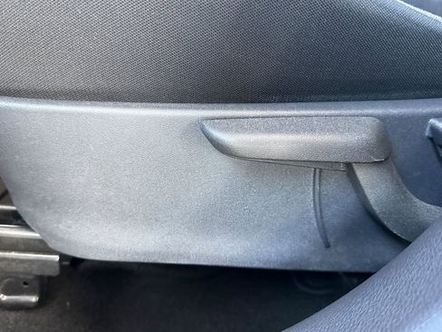 Used 2024 Nissan Kicks SR image 19