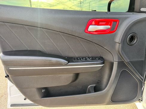 Used 2019 Dodge Charger Scat Pack w/ Dynamics Package image 9