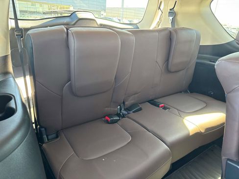 Used 2024 INFINITI QX80 Premium Select w/ All-Season Package image 9