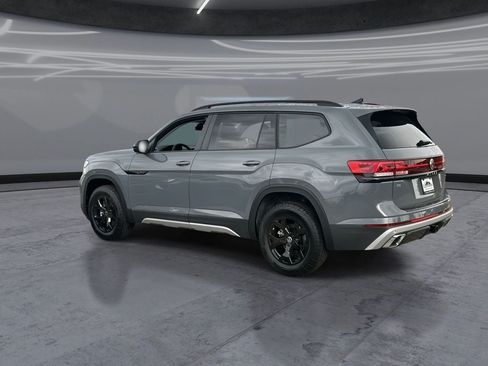 New 2026 Volkswagen Atlas Peak Edition AWD/4WD image 4
