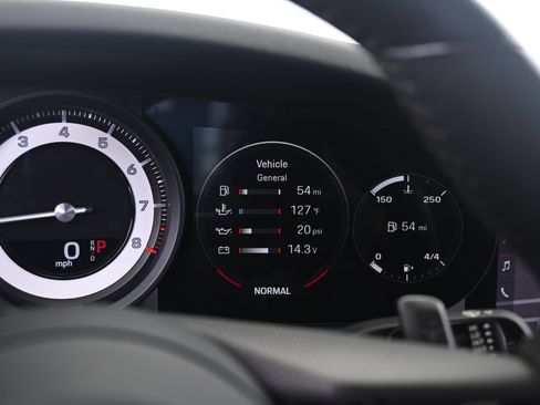 Used 2020 Porsche 911 Carrera 4S AWD/4WD image 37