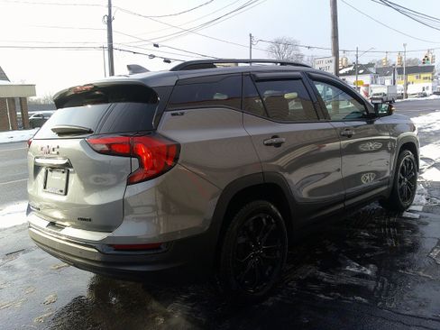 Used 2021 GMC Terrain SLT w/ Infotainment Package II image 8