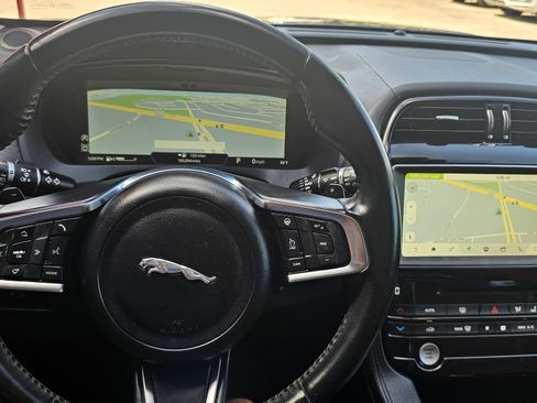 Used 2018 Jaguar F-PACE Portfolio image 47