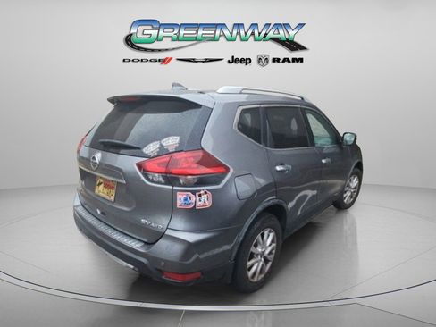 Used 2020 Nissan Rogue SV image 7