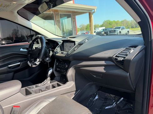 Used 2018 Ford Escape SEL image 22