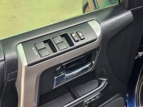 Used 2019 Toyota 4Runner Limited image 12