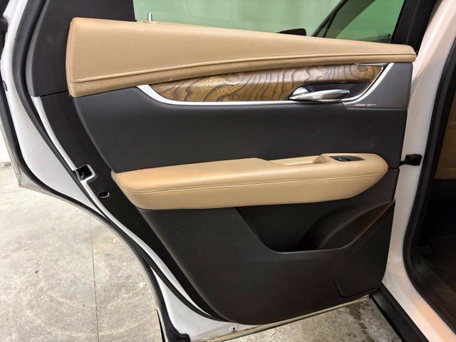 Used 2021 Cadillac XT5 Sportv w/ Platinum Package AWD/4WD image 21