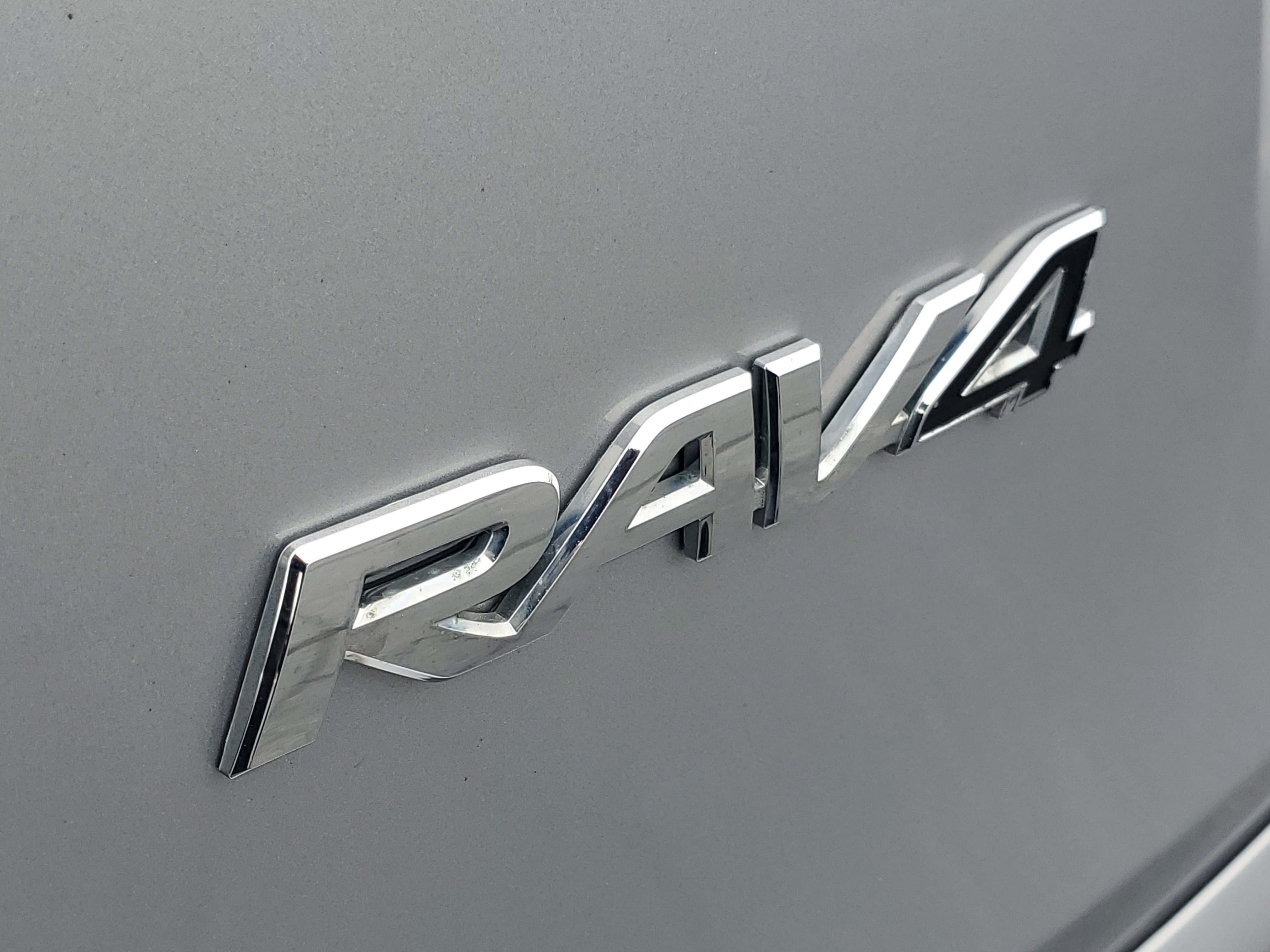 Certified 2018 Toyota RAV4 Limited w/ Advanced Technology Package AWD/4WD image 10