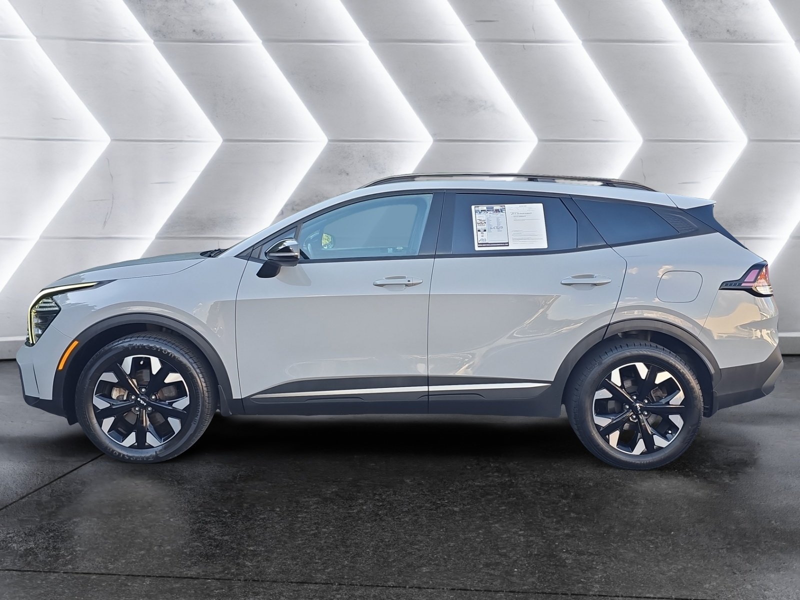 Used 2024 Kia Sportage X-Line w/ X-Line Premium Package AWD/4WD image 2