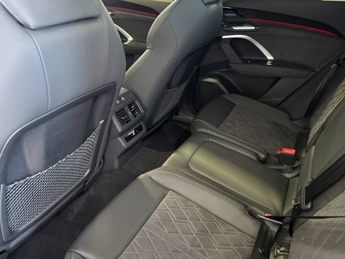 Used 2025 Audi SQ5 Premium Plus AWD/4WD image 4