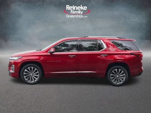 Used 2023 Chevrolet Traverse Premier AWD/4WD image 9