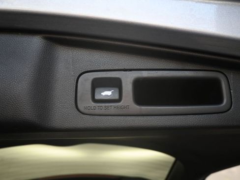 Used 2020 Honda CR-V EX-L image 12