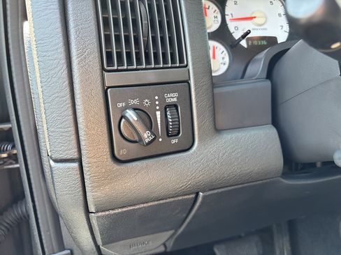 Used 2004 Dodge Ram 1500 Truck SLT w/ Security Group w/ Alarm AWD/4WD image 17
